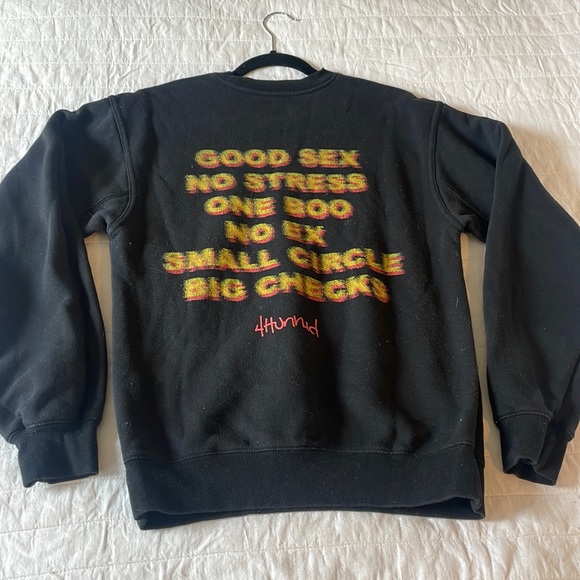 YG pullover - Picture 2 of 5